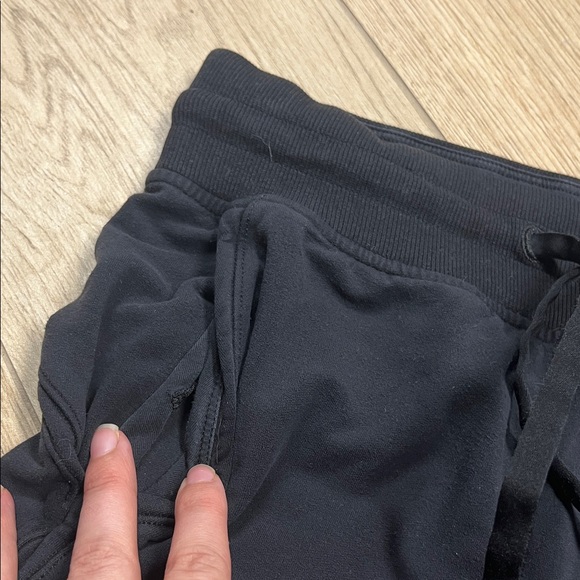 lululemon athletica Black Slim Cuffed Joggers - Picture 4 of 8